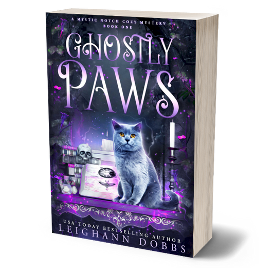 Ghostly Paws (PAPERBACK)