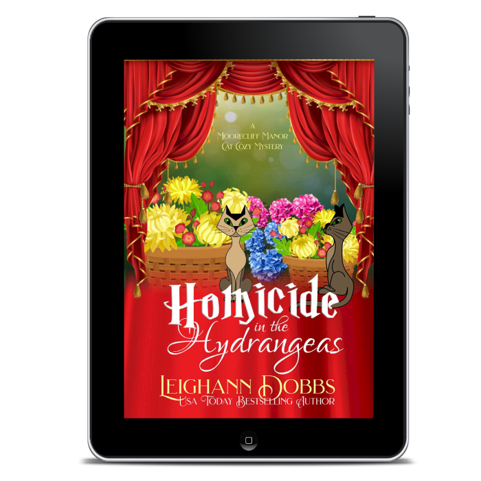 Homicide In The Hydrangeas (EBOOK)